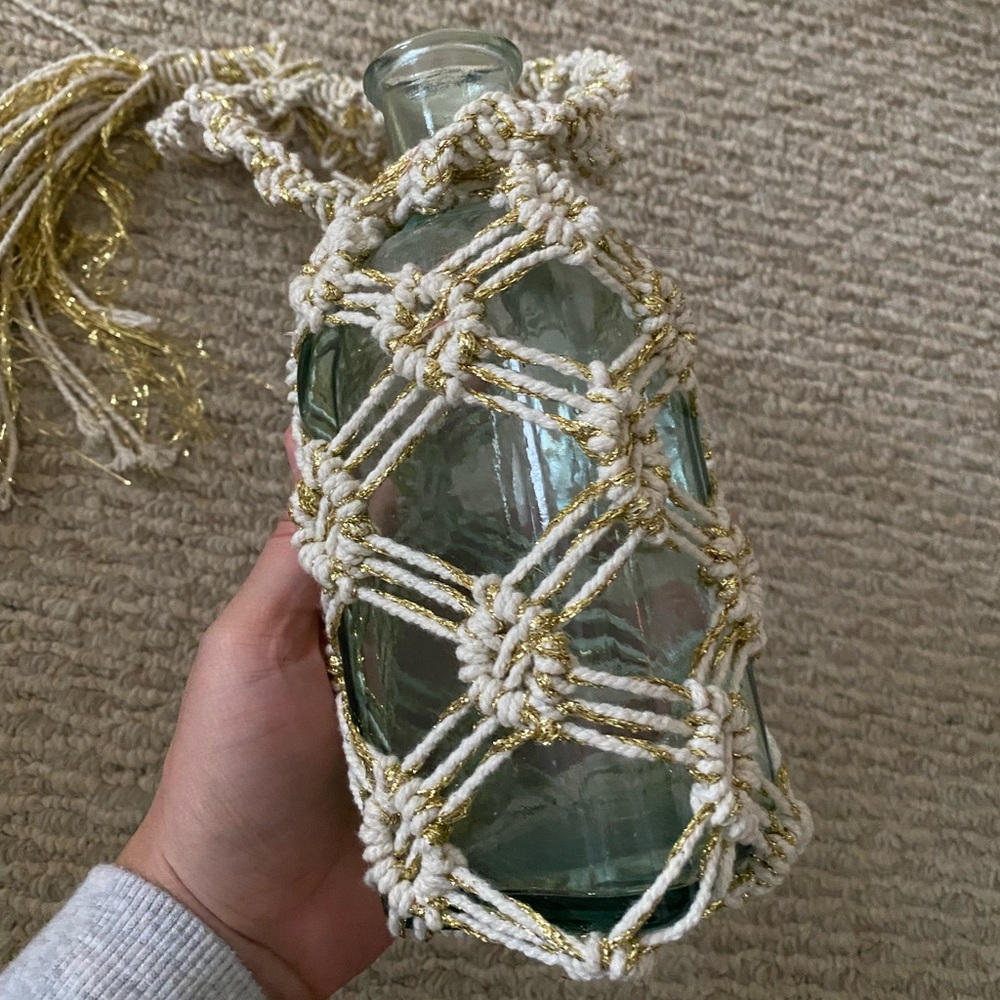 SEZANE MACRAME BOHEMIAN GLASS BOTTLE HANGING VASE - Picture 6 of 8